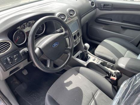 FORD Focus Hatch 2.0 16V 4P FLEX AUTOM�TICO, Foto 6