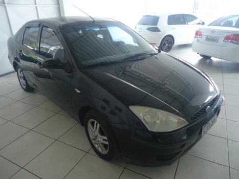 FORD Focus Sedan 2.0 16V 4P, Foto 3