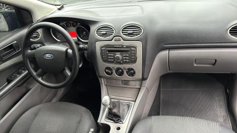 FORD Focus Sedan 2.0 16V 4P GLX, Foto 4