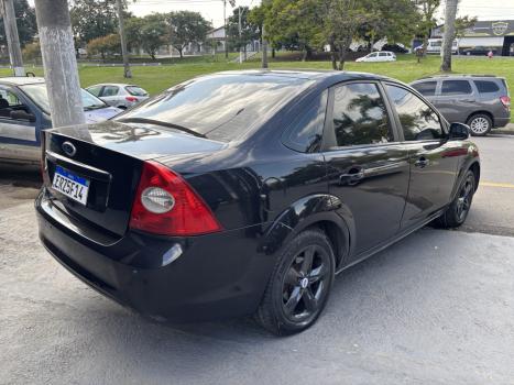 FORD Focus Sedan 2.0 16V 4P GLX, Foto 6