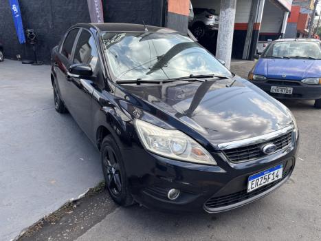 FORD Focus Sedan 2.0 16V 4P GLX, Foto 8