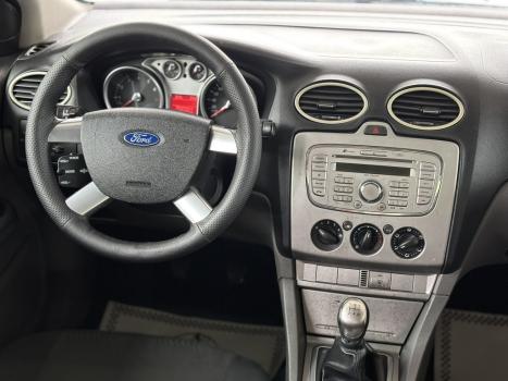 FORD Focus Sedan 2.0 16V 4P FC FLEX, Foto 8