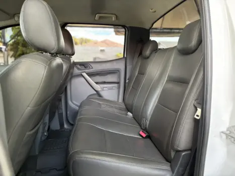 FORD Ranger 3.2 20V XLS CABINE DUPLA TURBO DIESEL AUTOM�TICO, Foto 10