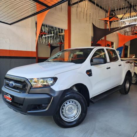 FORD Ranger 3.2 20V FX4 4X4 CABINE DUPLA TURBO DIESEL AUTOM�TICO, Foto 3