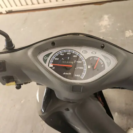 HONDA Biz 125 ES, Foto 9