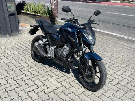 HONDA CB 300 F Twister FLEX ABS, Foto 2