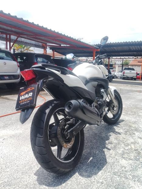 HONDA CB 300 R STD, Foto 4