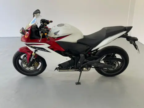 HONDA CBR 600 F , Foto 3