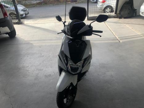 HONDA Elite 125 , Foto 2