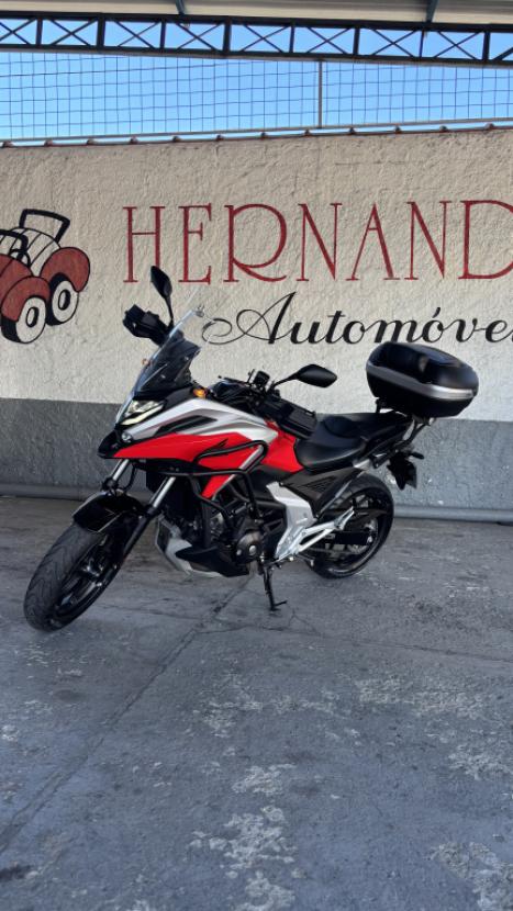 HONDA NC 750 X ABS, Foto 4