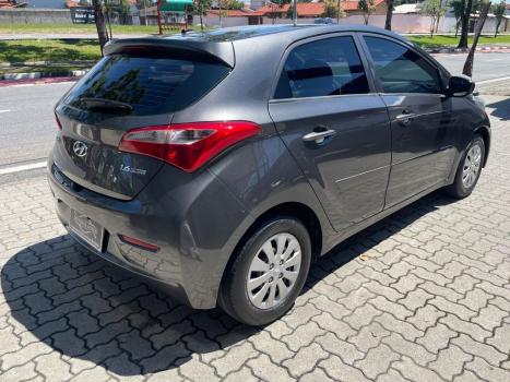 HYUNDAI HB 20 Hatch 1.0 12V 4P FLEX COMFORT PLUS, Foto 4