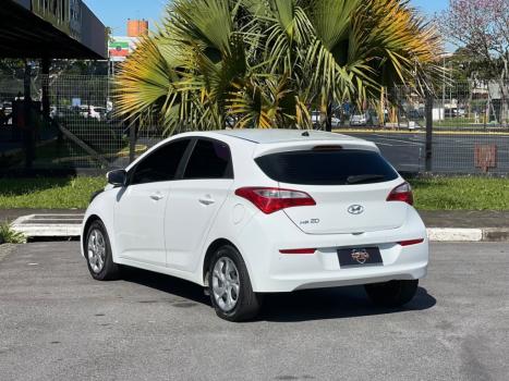 HYUNDAI HB 20 Hatch 1.6 16V 4P FLEX COMFORT PLUS AUTOM�TICO, Foto 4