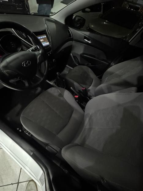 HYUNDAI HB 20 Sedan 1.6 16V 4P FLEX PREMIUM AUTOM�TICO, Foto 3