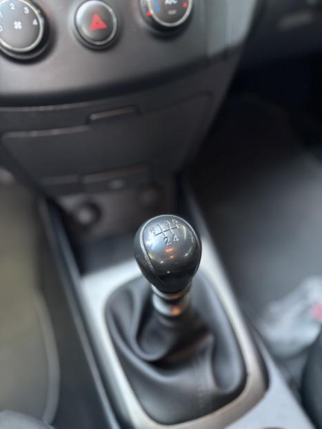 HYUNDAI I30 2.0 16V 4P, Foto 9