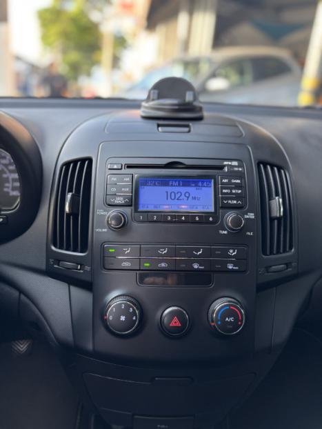 HYUNDAI I30 2.0 16V 4P, Foto 8