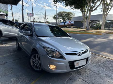 HYUNDAI I30 2.0 16V 4P, Foto 3