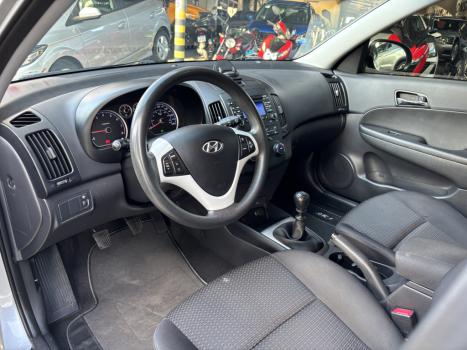 HYUNDAI I30 2.0 16V 4P, Foto 5