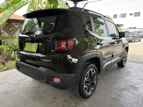 JEEP Renegade 2.0 16V 4P TURBO DIESEL TRAILHAWK 4X4 AUTOMTICO, Foto 6