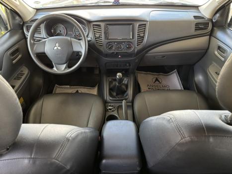 MITSUBISHI L 200 Triton 2.4 16V SPORT GL CABINE DUPLA TURBO DIESEL, Foto 7 MITSUBISHI L 200 Triton 2.4 16V SPORT GL CABINE DUPLA TURBO DIESEL, Foto 7