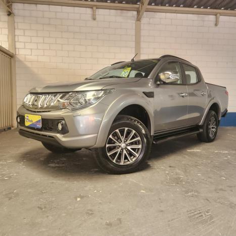 MITSUBISHI L 200 Triton 2.4 16V SPORT HPE 4X4 CABINE DUPLA TURBO DIESEL AUTOM�TICO, Foto 3