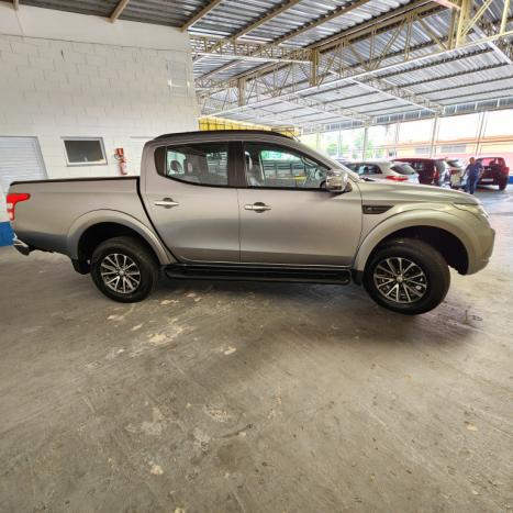 MITSUBISHI L 200 Triton 2.4 16V SPORT HPE 4X4 CABINE DUPLA TURBO DIESEL AUTOM�TICO, Foto 7