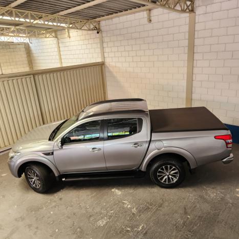 MITSUBISHI L 200 Triton 2.4 16V SPORT HPE 4X4 CABINE DUPLA TURBO DIESEL AUTOM�TICO, Foto 8