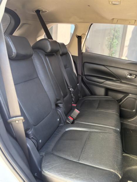 MITSUBISHI Outlander 2.0 16V 4P HPE AUTOM�TICO, Foto 6