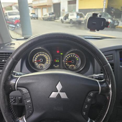 MITSUBISHI Pajero Full 3.8 V6 24V HPE 4X4 AUTOM�TICO, Foto 7