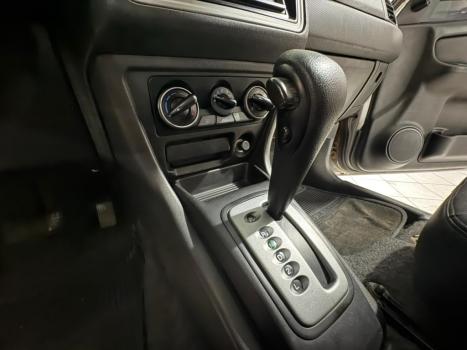 MITSUBISHI Pajero TR4 2.0 16V 4P, Foto 10