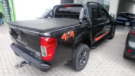 NISSAN Frontier 2.3 ATTACK CABINE DUPLA 4X4 BI-TURBO DIESEL AUTOM�TICO, Foto 5