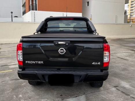 NISSAN Frontier 2.3 ATTACK CABINE DUPLA 4X4 BI-TURBO DIESEL AUTOM�TICO, Foto 3