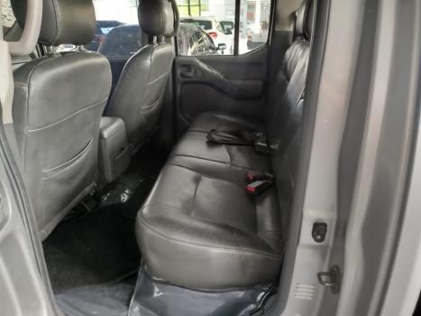 NISSAN Frontier 2.5 SE 4X4 ATTACK TURBO DIESEL CABINE DUPLA, Foto 2