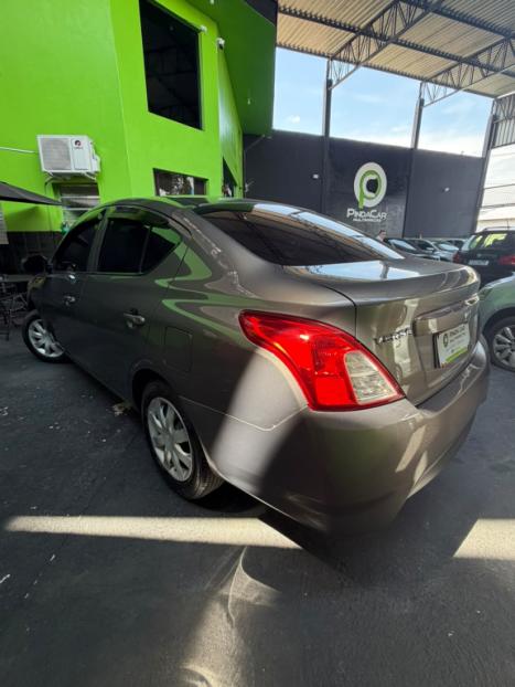 NISSAN Versa Sedan 1.6 16V 4P FLEX S, Foto 14