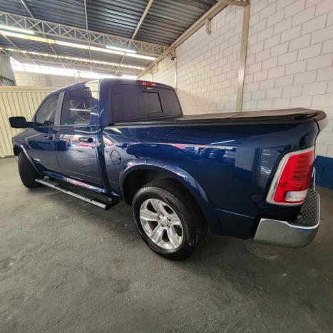 RAM Classic 5.7 V8 32V 4P HEMI LARAMIE AUTOMTICO, Foto 2