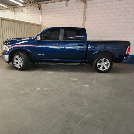 RAM Classic 5.7 V8 32V 4P HEMI LARAMIE AUTOMTICO, Foto 5