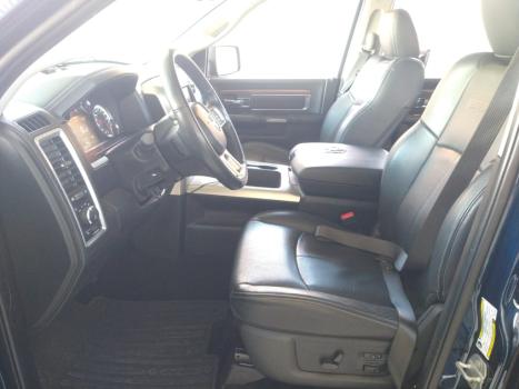 RAM Classic 5.7 V8 32V 4P HEMI LARAMIE AUTOMTICO, Foto 3