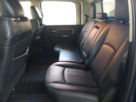 RAM Classic 5.7 V8 32V 4P HEMI LARAMIE AUTOMTICO, Foto 4