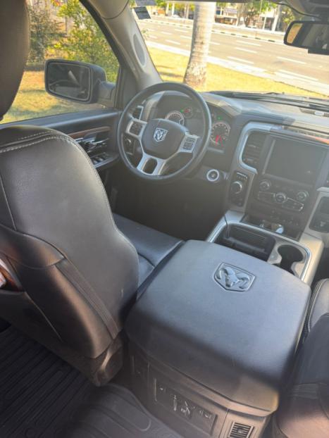 RAM Classic 5.7 V8 32V 4P HEMI LARAMIE AUTOMÁTICO, Foto 13 RAM Classic 5.7 V8 32V 4P HEMI LARAMIE AUTOMÁTICO, Foto 13