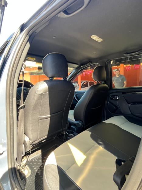 RENAULT Duster 2.0 16V 4P FLEX DYNAMIQUE AUTOM�TICO, Foto 13
