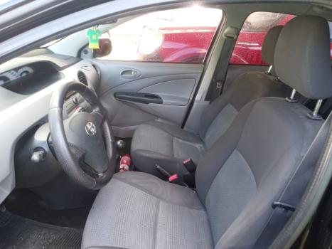 TOYOTA Etios Hatch 1.3 16V 4P FLEX XS, Foto 2