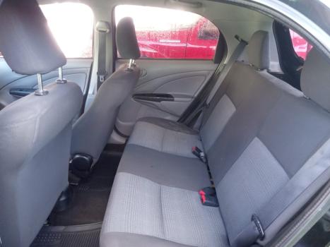 TOYOTA Etios Hatch 1.3 16V 4P FLEX XS, Foto 4