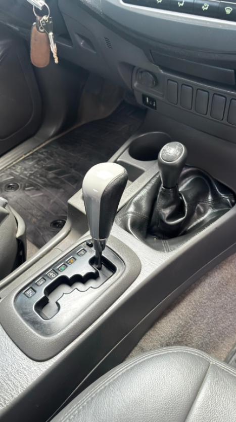 TOYOTA Hilux Caminhonete 3.0 16V 4P 4X4 SRV TURBO DIESEL CABINE DUPLA AUTOMTICO, Foto 11