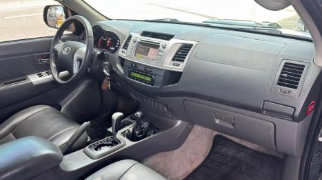 TOYOTA Hilux Caminhonete 3.0 16V 4P 4X4 SRV TURBO DIESEL CABINE DUPLA AUTOMTICO, Foto 9