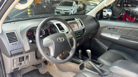 TOYOTA Hilux Caminhonete 3.0 16V 4P 4X4 SRV TURBO DIESEL CABINE DUPLA AUTOMTICO, Foto 6