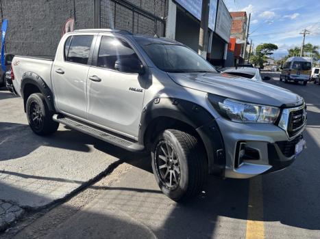 TOYOTA Hilux Caminhonete 3.0 4P SR 4X4 DIESEL CABINE DUPLA, Foto 8