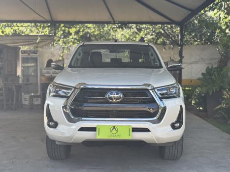 TOYOTA Hilux Caminhonete 2.8 16V SRX 4X4 DIESEL CABINE DUPLA AUTOM�TICO, Foto 2