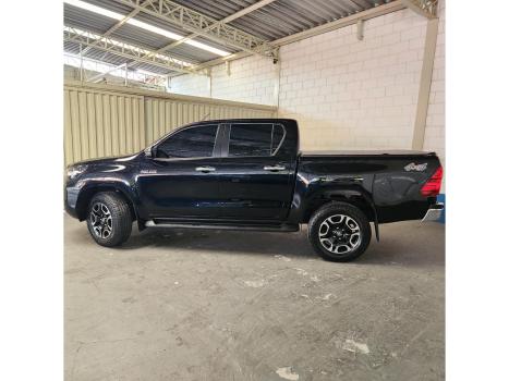 TOYOTA Hilux Caminhonete 2.8 16V SRV 4X4 DIESEL CABINE DUPLA AUTOM�TICO, Foto 3
