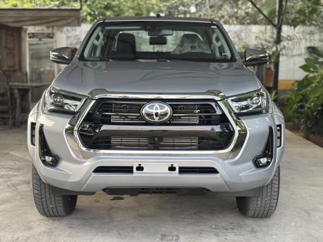 TOYOTA Hilux Caminhonete 2.8 16V SRX PLUS 4X4 TURBO DIESEL CABINE DUPLA AUTOM�TICO, Foto 2