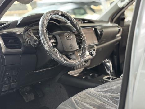 TOYOTA Hilux Caminhonete 2.8 16V SRX PLUS 4X4 TURBO DIESEL CABINE DUPLA AUTOM�TICO, Foto 8