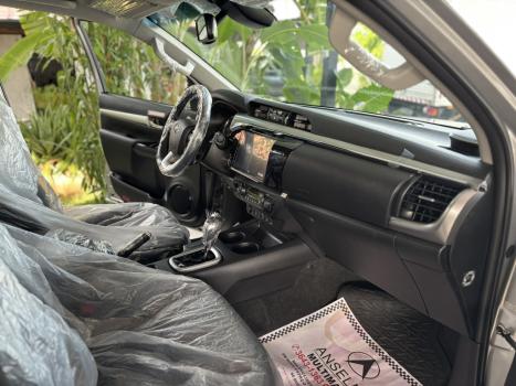 TOYOTA Hilux Caminhonete 2.8 16V SRX PLUS 4X4 TURBO DIESEL CABINE DUPLA AUTOM�TICO, Foto 10